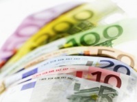 Incentivi: modifiche alla legge in materia di edilizia, credito, export, commercio telematico