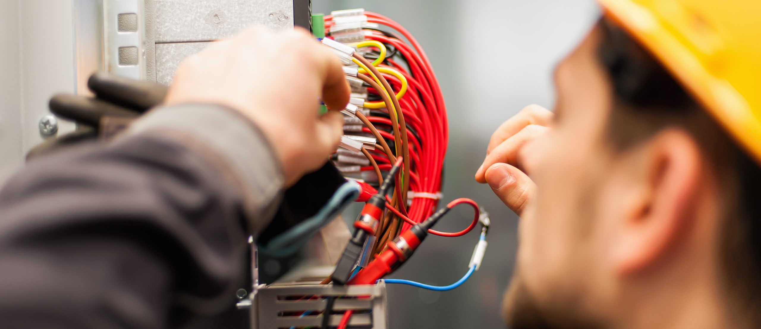 Elettricisti Norma CEI EN 11-27 Corso qualifica PES – PAV- PEI
